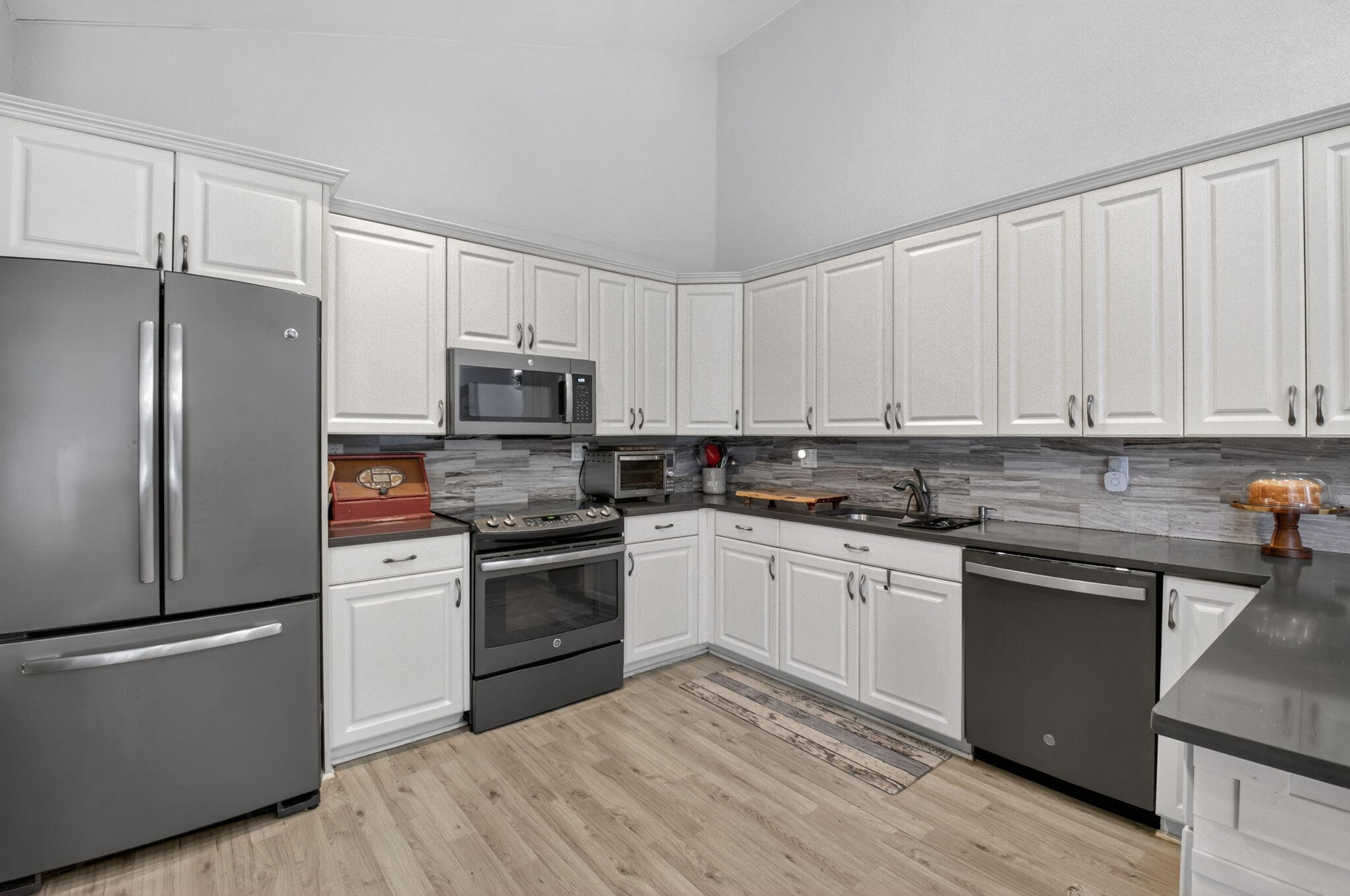 9842 Boca Gardens Trail, Unit C Boca Raton, FL 33496 - Photo 15 of 36 Kitchen