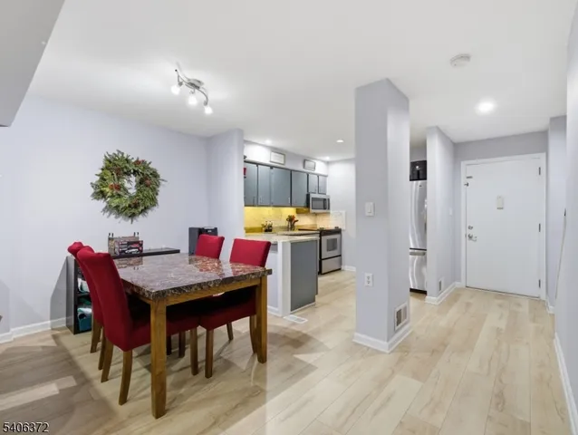 $360,000 | 104 Stonegate Lane, Stanhope, NJ 07874