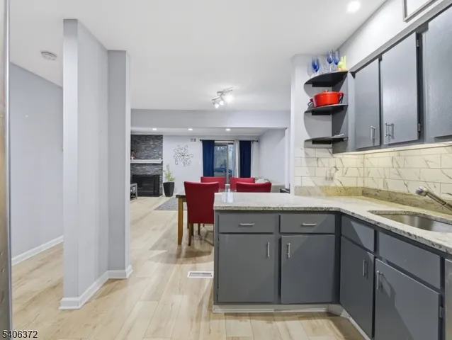 $360,000 | 104 Stonegate Lane, Stanhope, NJ 07874