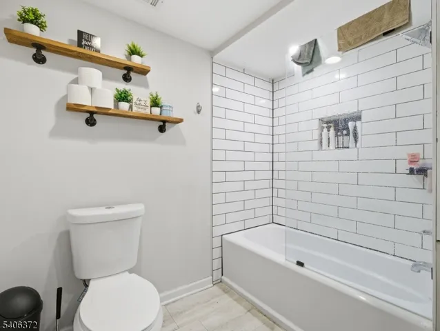 $360,000 | 104 Stonegate Lane, Stanhope, NJ 07874