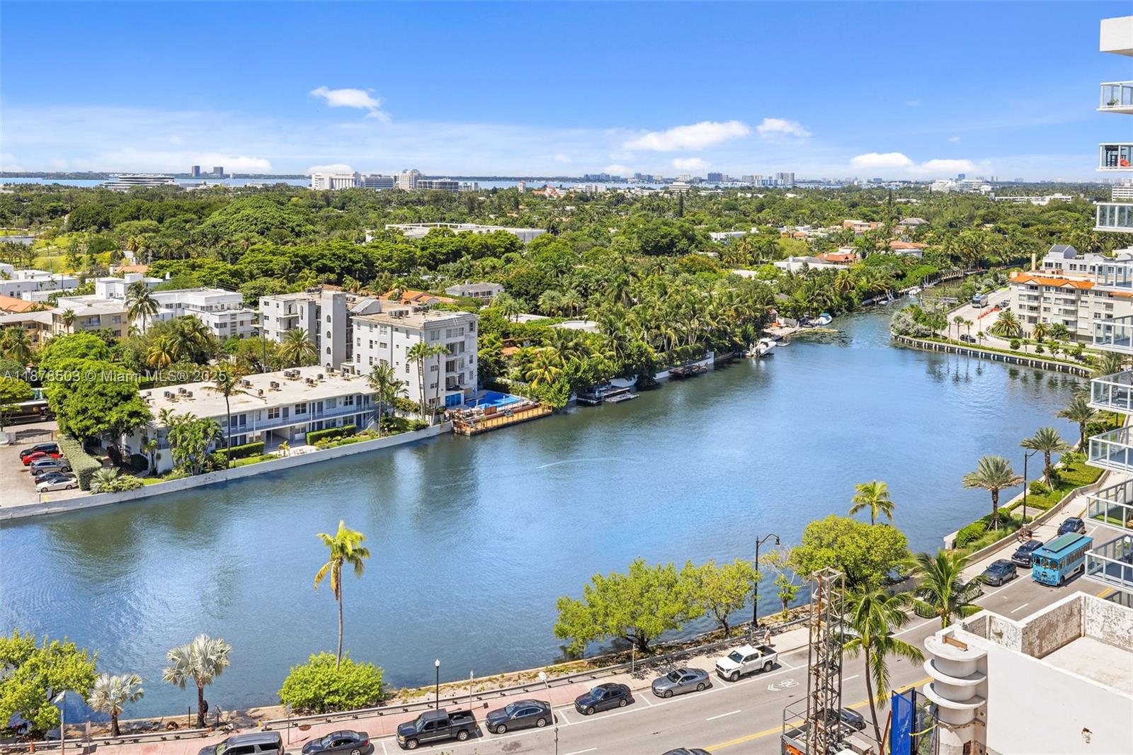 2401 Collins Avenue, Unit 1712 Miami Beach, FL 33140 - Photo 14 of 40