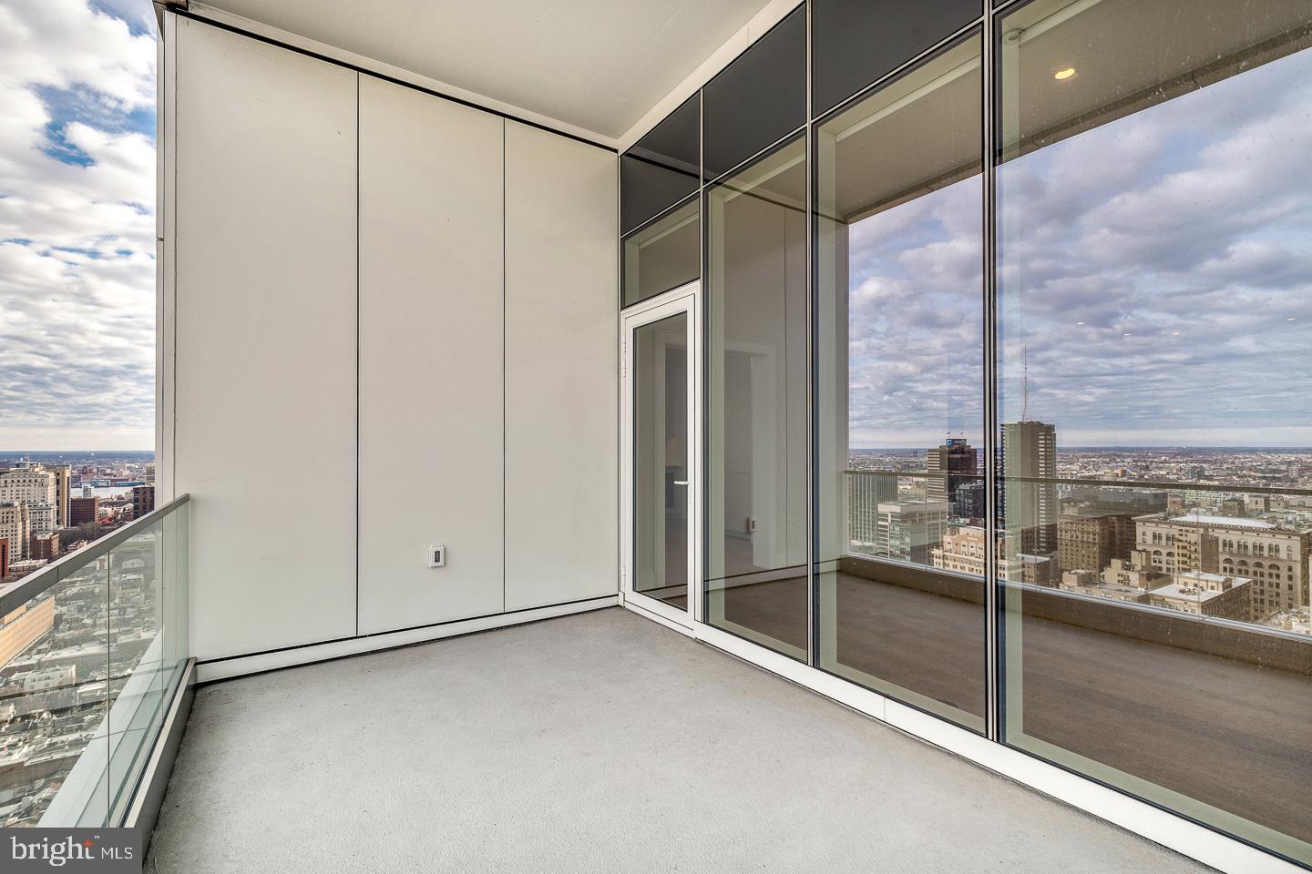 301 South Broad Street, Unit 4001 Philadelphia, PA 19107 - Photo 28 of 84