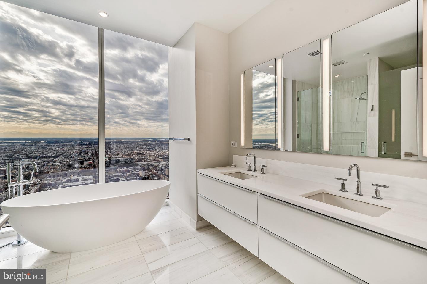 301 South Broad Street, Unit 4001 Philadelphia, PA 19107 - Photo 34 of 84