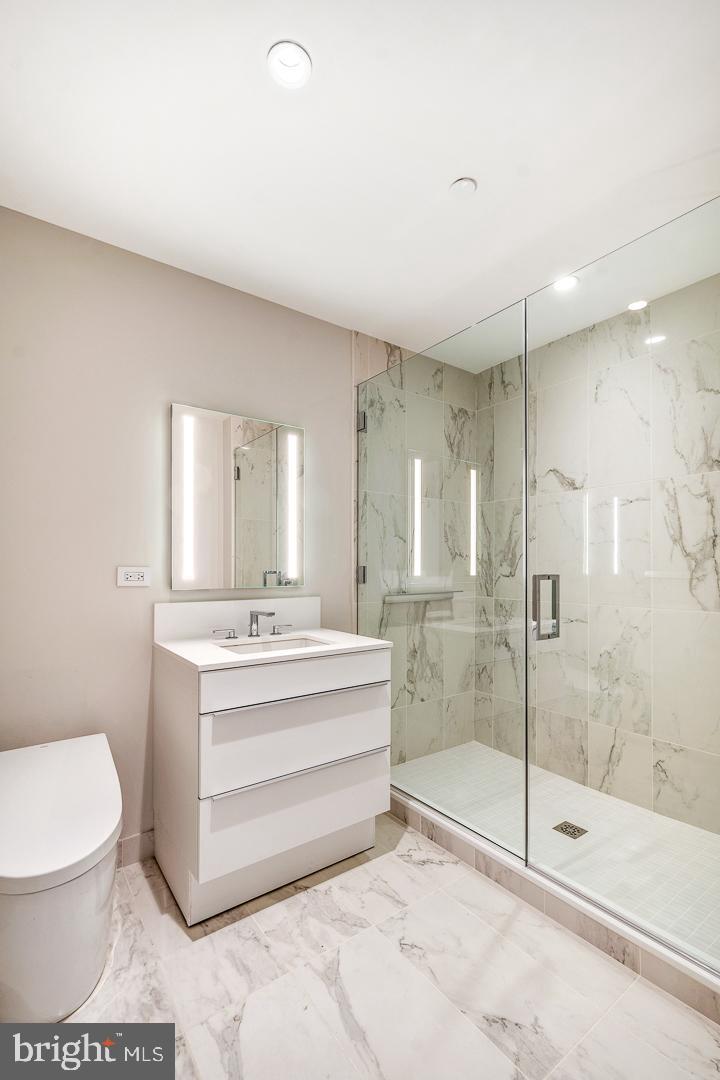 301 South Broad Street, Unit 4001 Philadelphia, PA 19107 - Photo 43 of 84