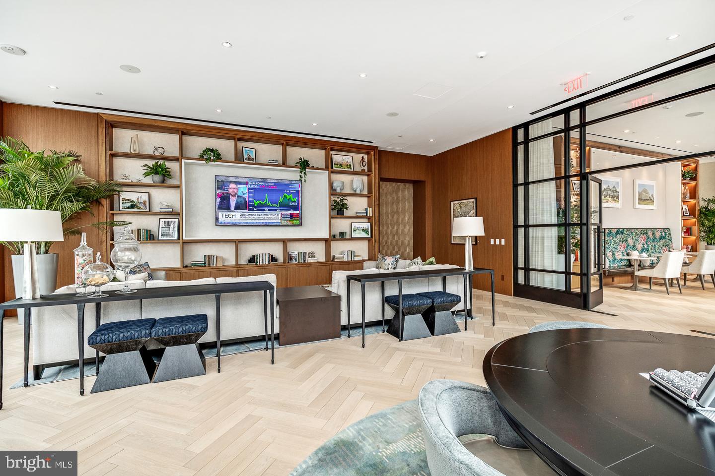 301 South Broad Street, Unit 4001 Philadelphia, PA 19107 - Photo 73 of 84 a living room with furniture a rug and a large window