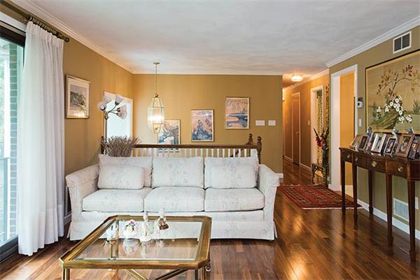 110 Nardell Road Newton, MA 02459 - Photo 2 of 6