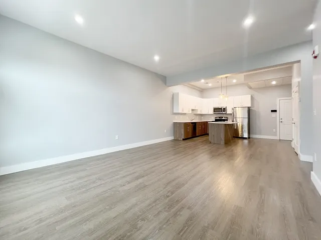 $2,750 | 80 Bridge Street, Unit 207, Dedham, MA 02026