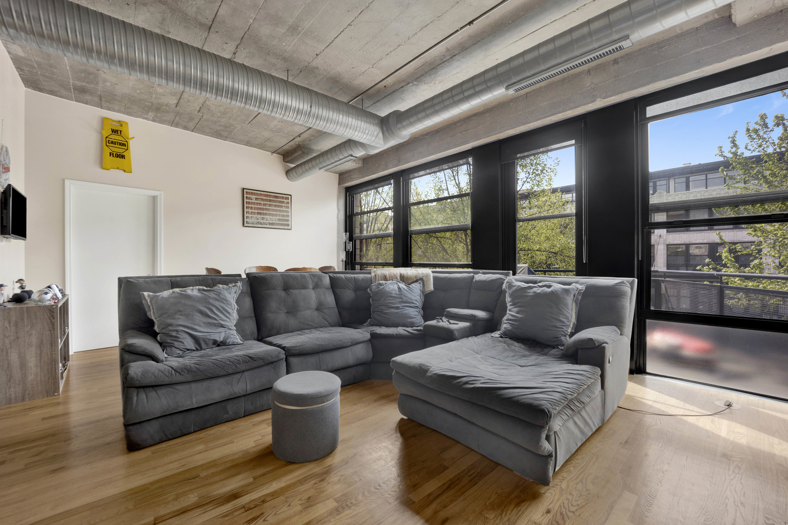 1000 West 15th Street, Unit 232 Chicago, IL 60608 - Photo 2 of 26