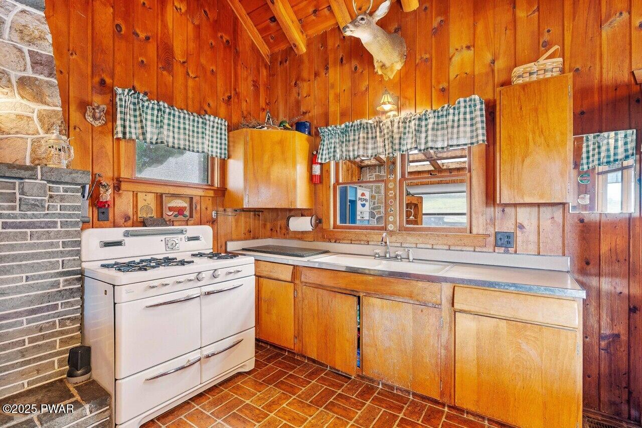 390 Springbrook Road Shohola, PA 18458 - Photo 30 of 73