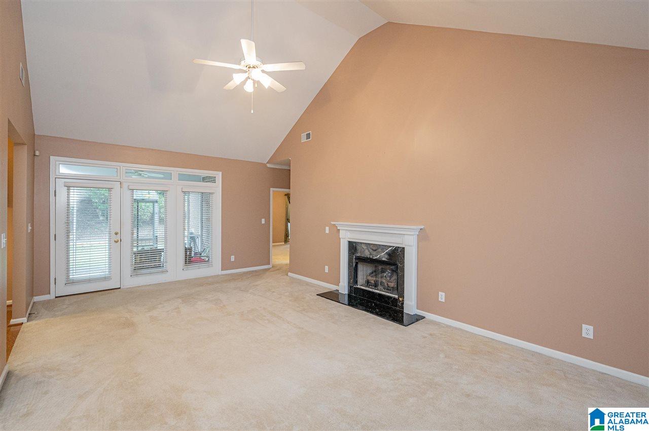 217 Beaver Crest Pelham, AL 35124 - Photo 4 of 41
