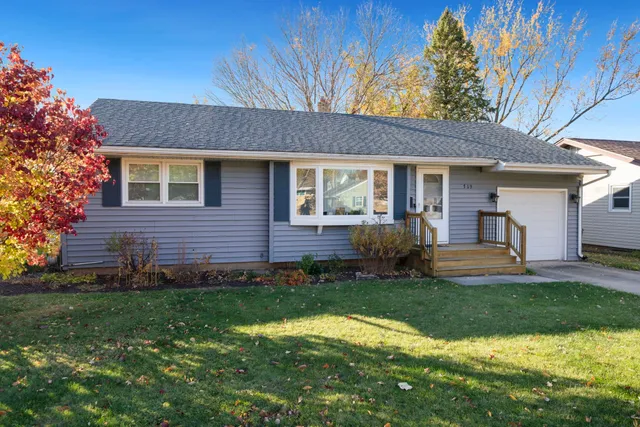 $180,000 | 719 Blenheim Drive, Rockford, IL 61108