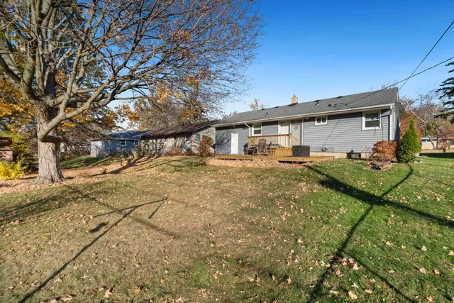 $180,000 | 719 Blenheim Drive, Rockford, IL 61108