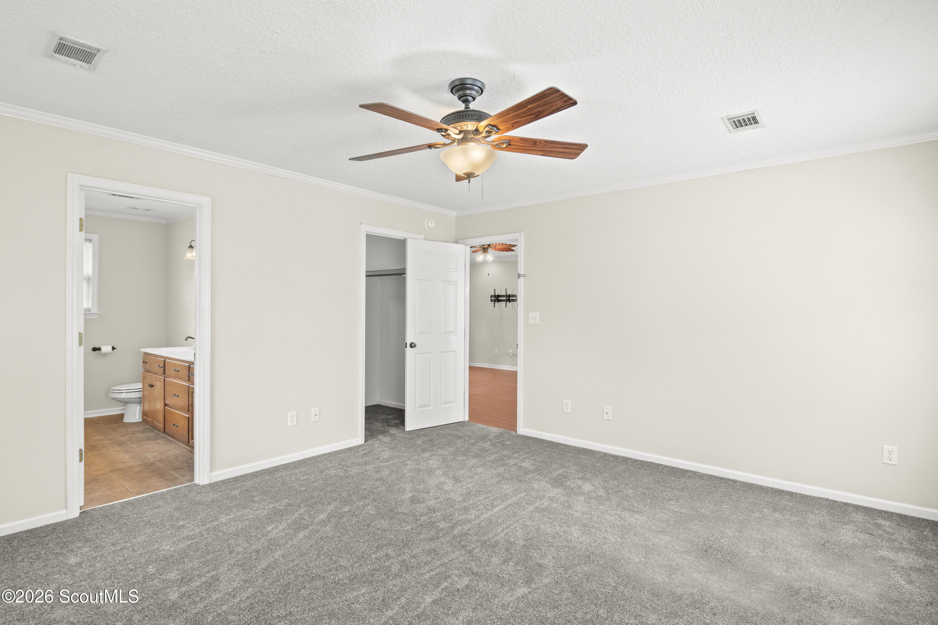 3122 Rhett Circle Patterson, GA 31557 - Photo 24 of 45 Primary Suite