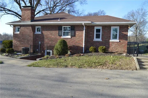 $298,000 | 1505 South 39th Street, St. Joseph, MO 64507