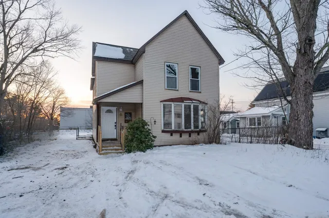 $449,900 | 6 Grover Street, Concord, NH 03301