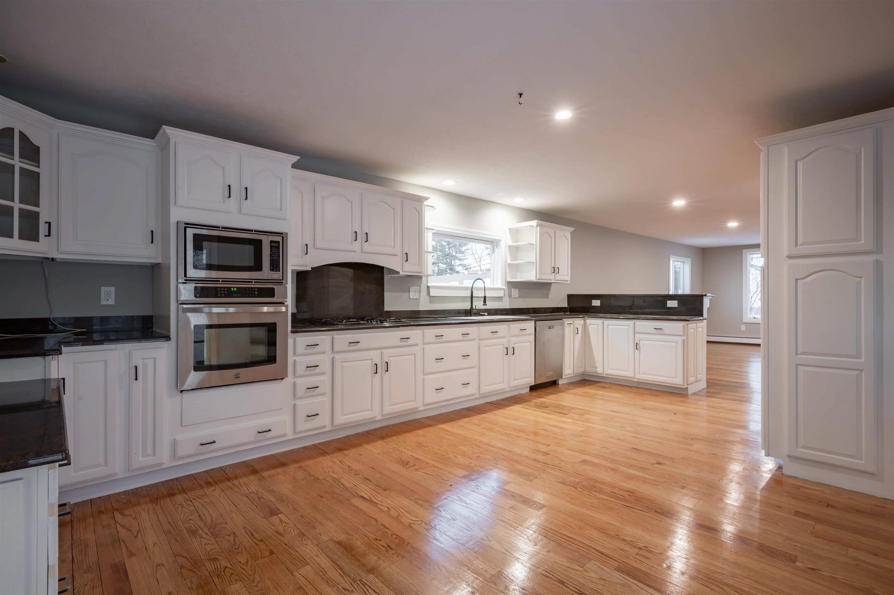 6 Grover Street Concord, NH 03301 - Photo 4 of 33