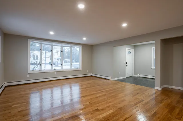 $449,900 | 6 Grover Street, Concord, NH 03301