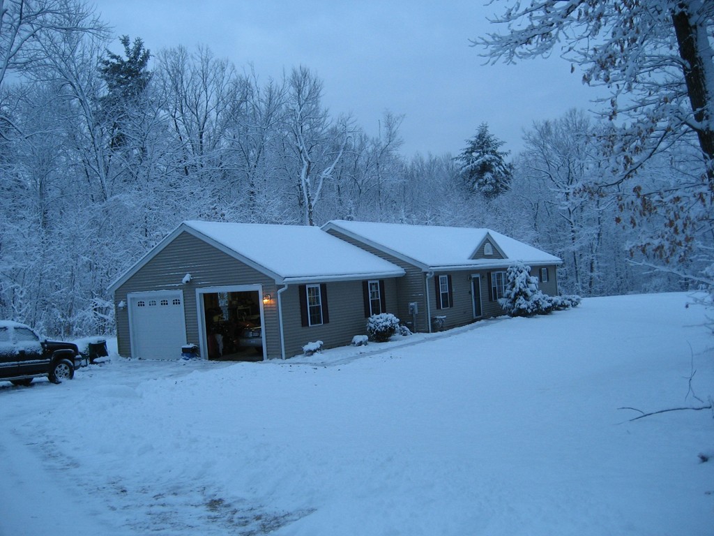 91 Meadow Road Townsend, MA 01469 - Photo 8 of 9 a view of a house with a yard