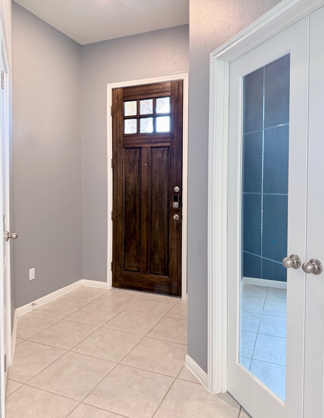 1005 Sundrops Street Leander, TX 78641 - Photo 3 of 39 a view of an front door