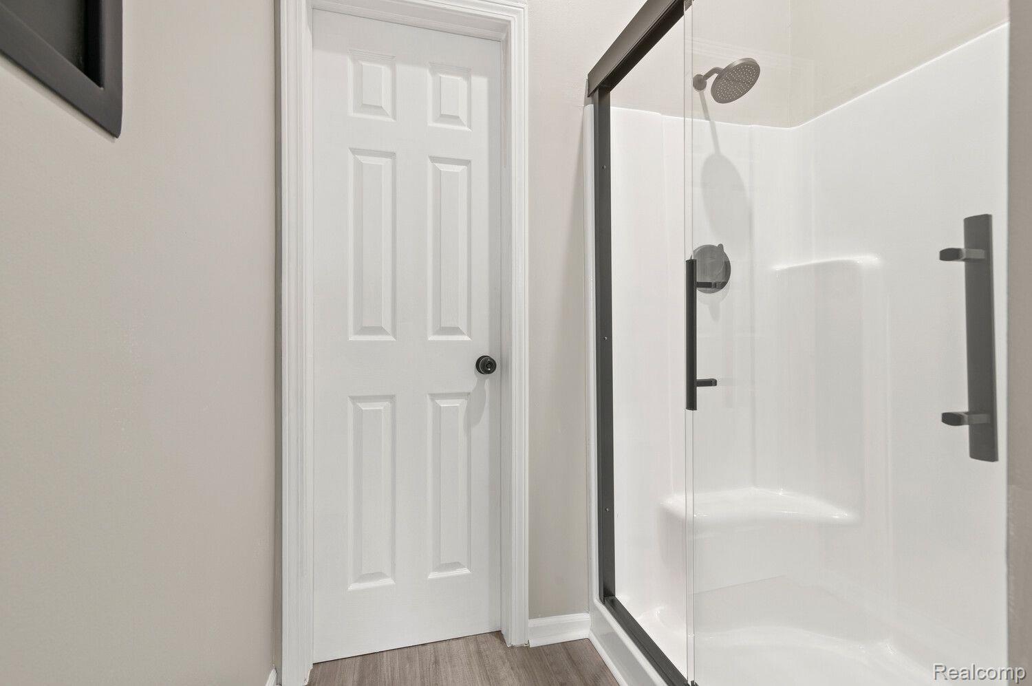 45659 Hanford Road Canton, MI 48187 - Photo 24 of 47 Gallery Image 24