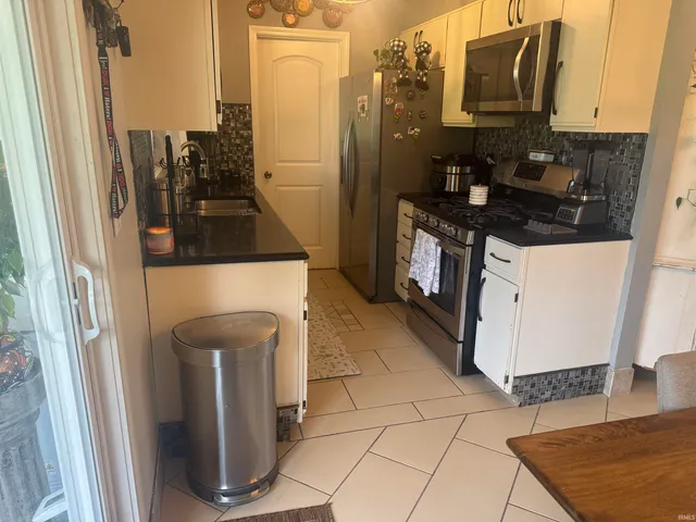 $237,000 | 512 Tulip Tree Court, Ellettsville, IN 47429