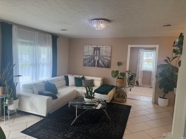 $237,000 | 512 Tulip Tree Court, Ellettsville, IN 47429