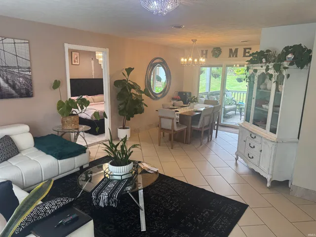 $237,000 | 512 Tulip Tree Court, Ellettsville, IN 47429