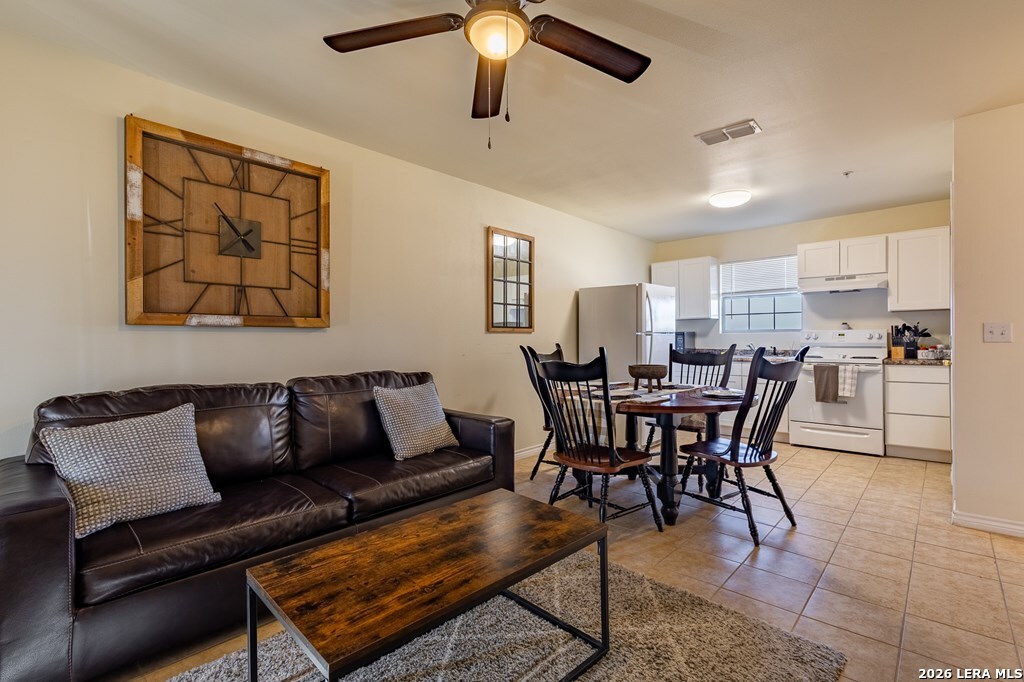 391 Riverside Drive, Unit 12 Eagle Pass, TX 78852 - Photo 7 of 32