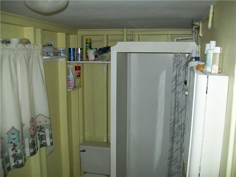 50W Budlong Farm Road Warwick, RI 02886 - Photo 11 of 11 Bathroom.