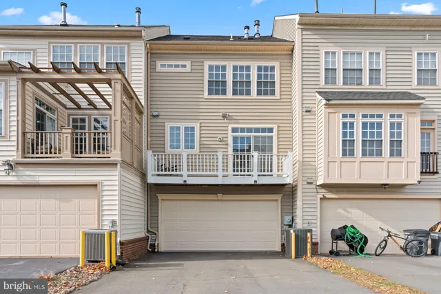 $590,000 | 10423 Rifle Road, Bristow, VA 20136