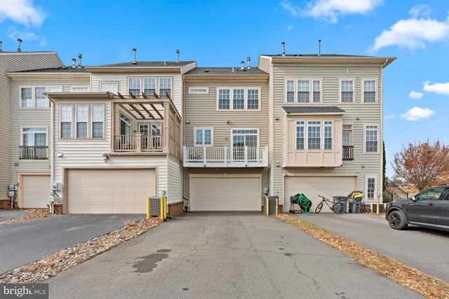 $590,000 | 10423 Rifle Road, Bristow, VA 20136