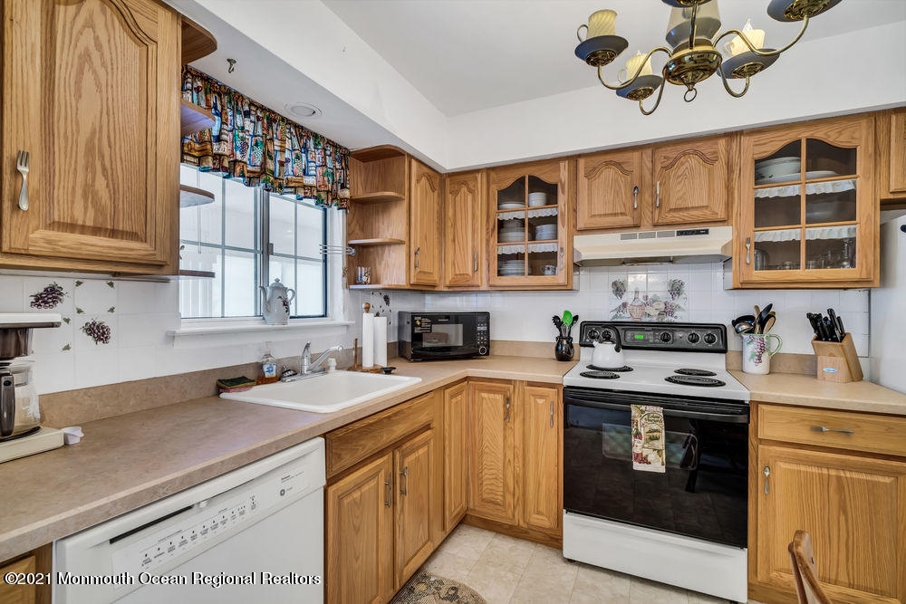 144 A Sunset Road, Unit A Whiting, NJ 08759 - Photo 25 of 45 028_dsc06973