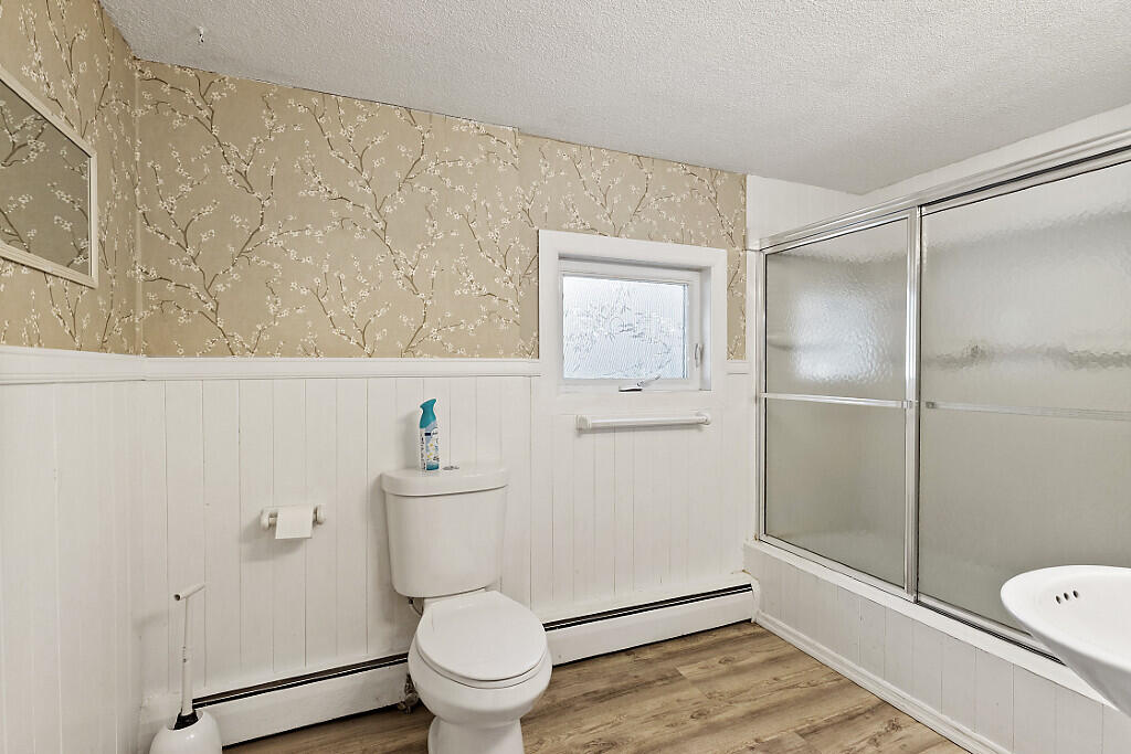 413 North Pond Road Winslow, ME 04901 - Photo 20 of 52 20 1st floor full bath (2)