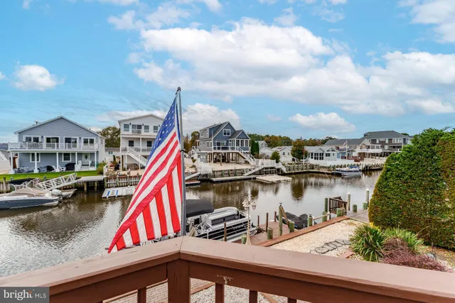 $624,900 | 68 Edgewater Drive, Tuckerton, NJ 08087