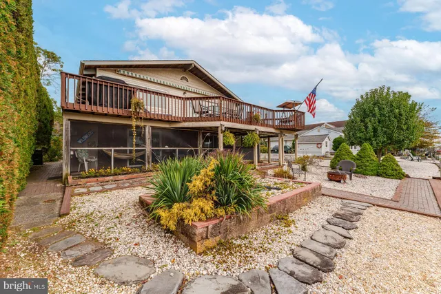 $624,900 | 68 Edgewater Drive, Tuckerton, NJ 08087