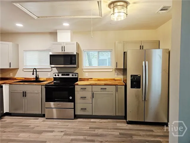 $1,500 | 2510 Florida Avenue, Savannah, GA 31404