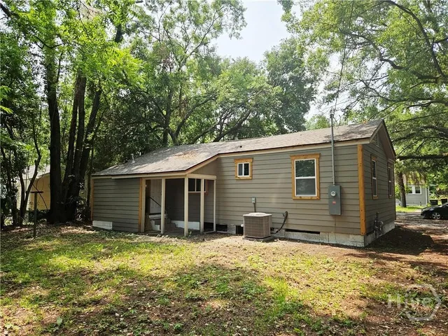 $1,500 | 2510 Florida Avenue, Savannah, GA 31404