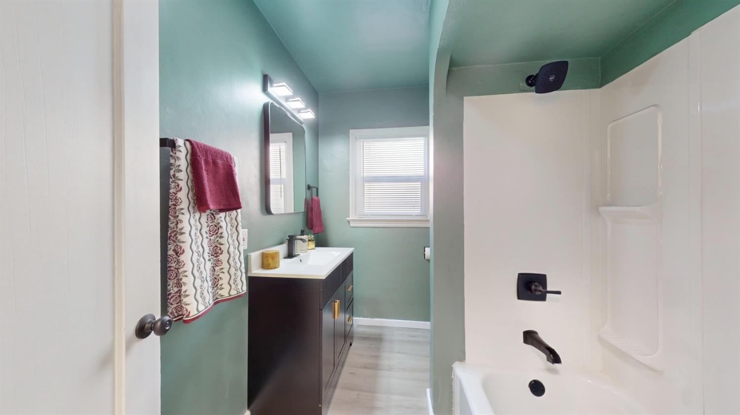 225 Merced Avenue Modesto, CA 95351 - Photo 12 of 25 Gallery Image 12