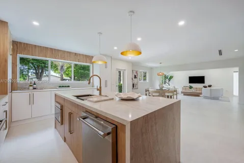 $1,399,000 | 8405 Southwest 144th Street, Palmetto Bay, FL 33158
