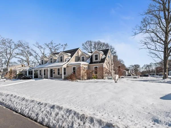 $799,999 | 81 Longmeadow Drive, Lowell, MA 01852