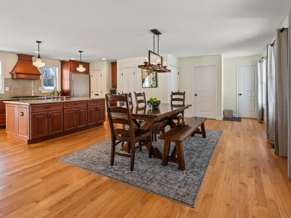 $799,999 | 81 Longmeadow Drive, Lowell, MA 01852