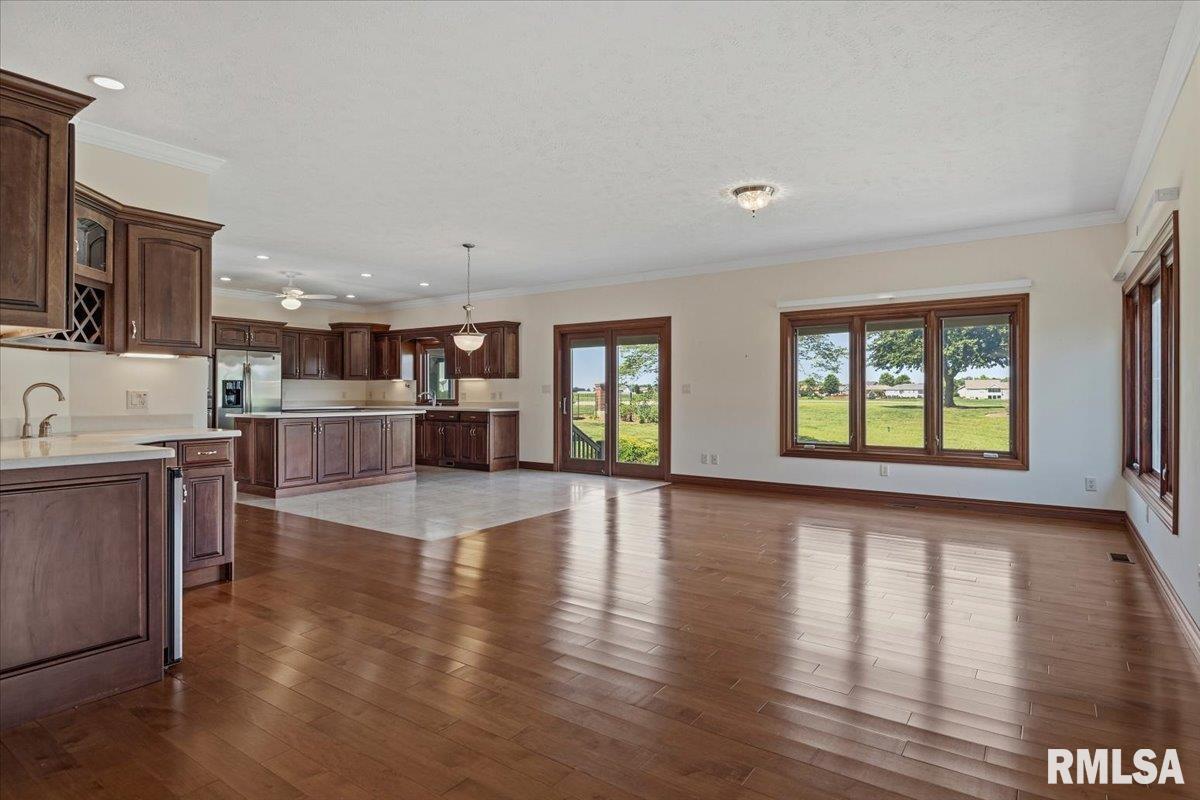 1582 West Autumn Ridge Road Sherman, IL 62707 - Photo 5 of 52