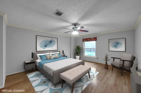 $570,000 | 92 South Bonneymead Circle, The Woodlands, TX 77381