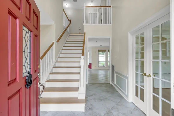 $570,000 | 92 South Bonneymead Circle, The Woodlands, TX 77381