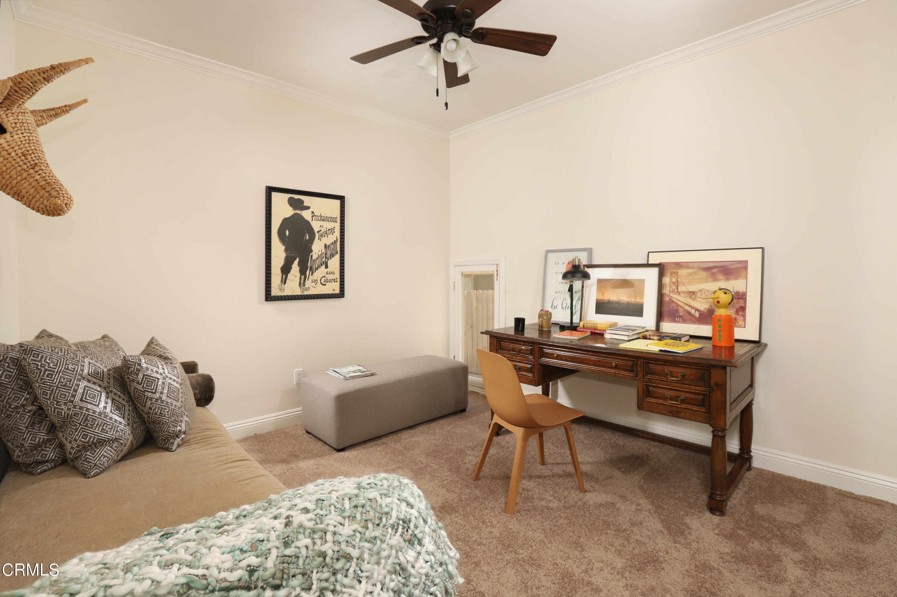 1062 Morada Place Altadena, CA 91001 - Photo 11 of 24 a living room with furniture
