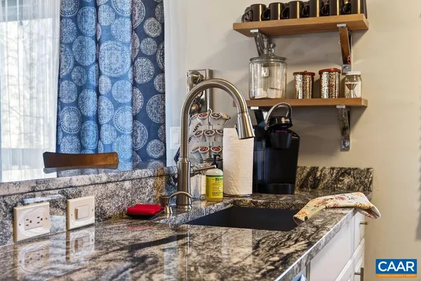 $231,900 | 2247 Tanners Ridge, Roseland, VA 22967