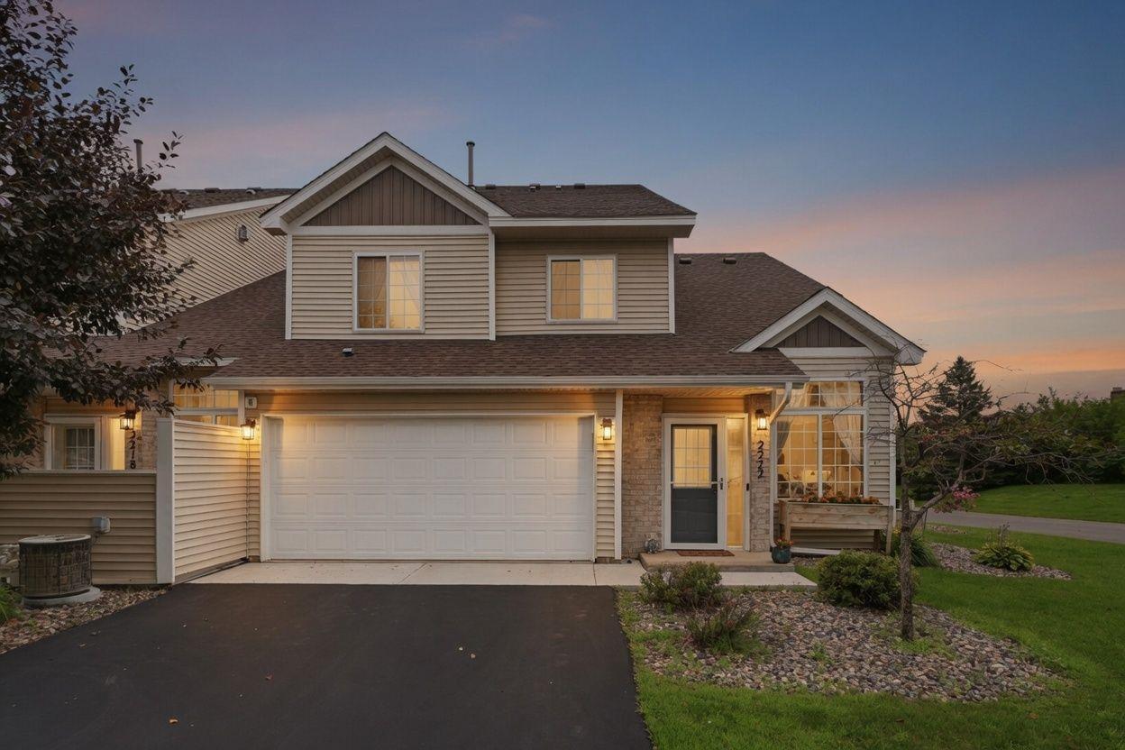 2222 Boulder Pointe Shakopee, MN 55379 - Photo 2 of 30