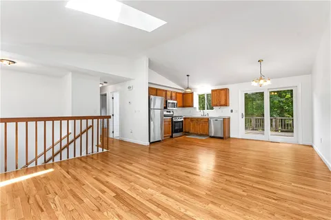 $569,000 | 107 Huckleberry Road, North Kingstown, RI 02852