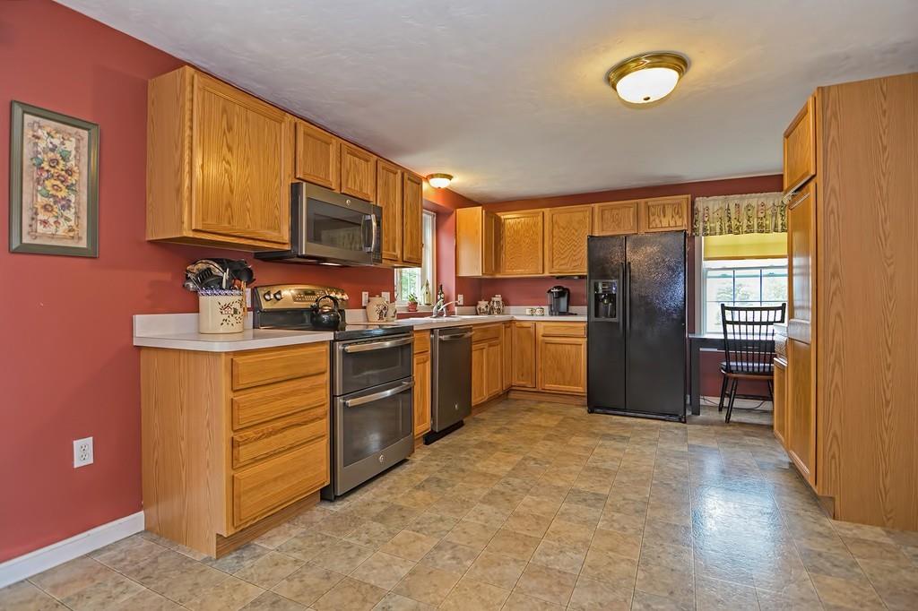 37 Deer Run Road Bellingham, MA 02019 - Photo 14 of 37 Gallery Image 14