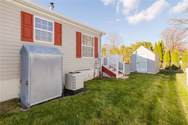 $290,000 | 38 Hummingbird Lane, Tiverton, RI 02878